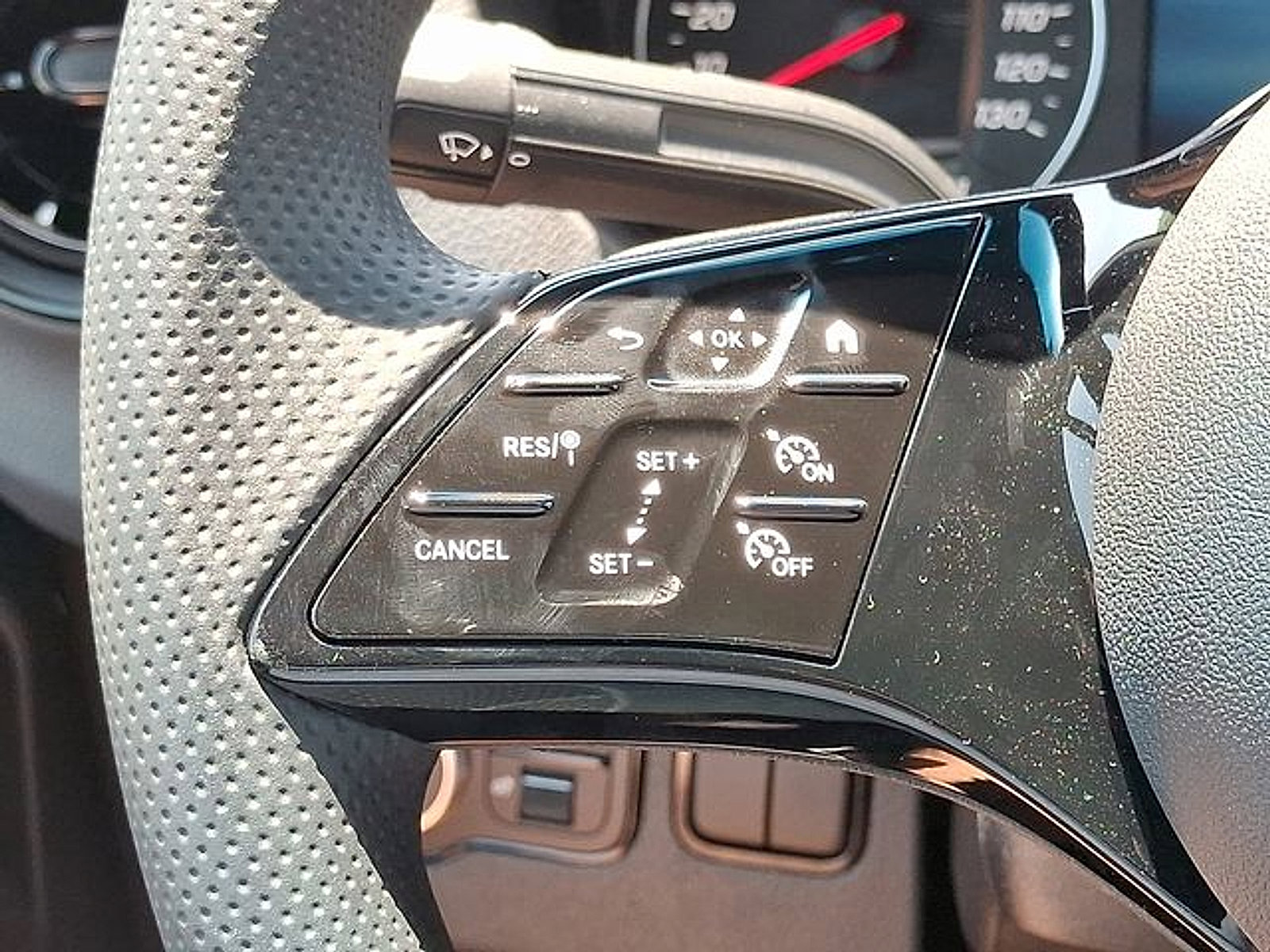 Used 2025 Mercedes-Benz Sprinter 2500 image 19