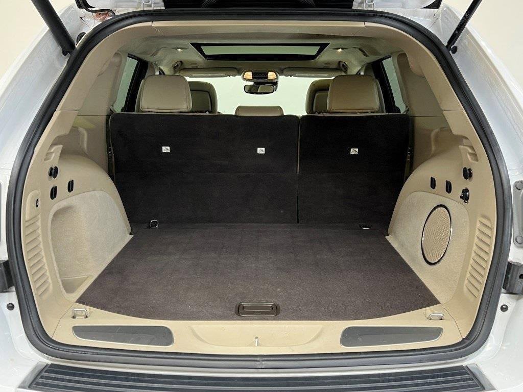 Used 2020 Jeep Grand Cherokee Summit w/ Platinum Series Group image 11