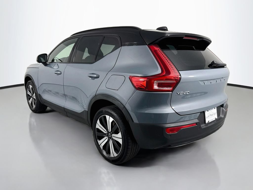 Used 2023 Volvo XC40 Recharge Plus AWD/4WD image 3