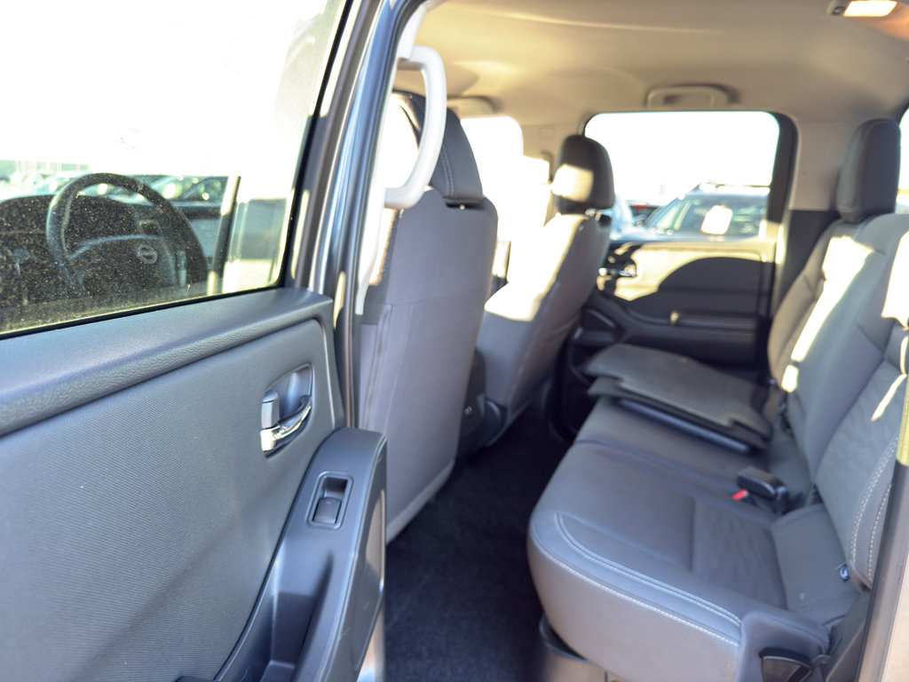 Certified 2024 Nissan Frontier SV image 30
