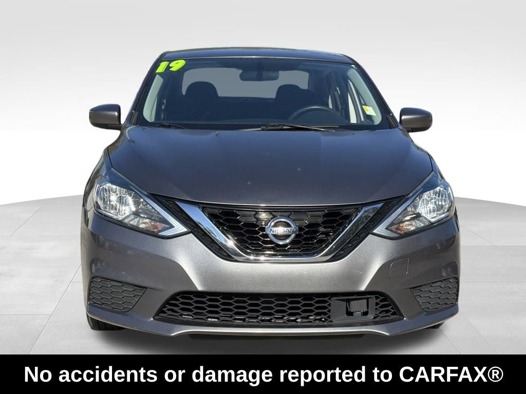 Used 2019 Nissan Sentra SV image 2