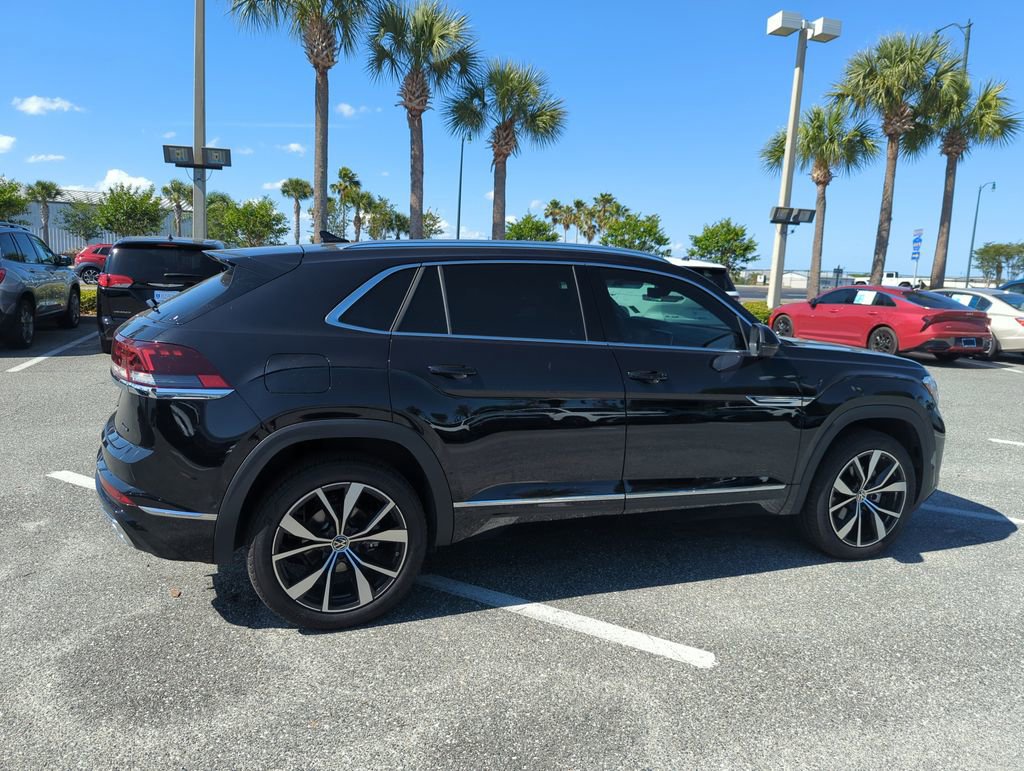 New 2025 Volkswagen Atlas Cross Sport SEL Premium R-Line image 5