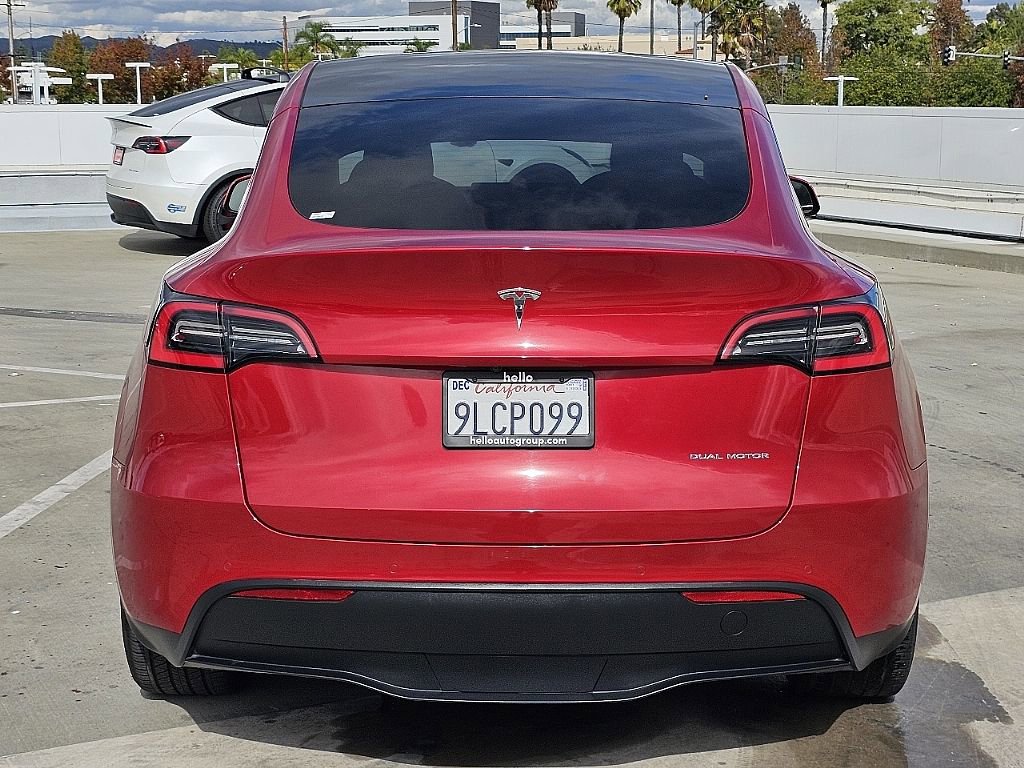 Used 2021 Tesla Model Y Long Range image 16