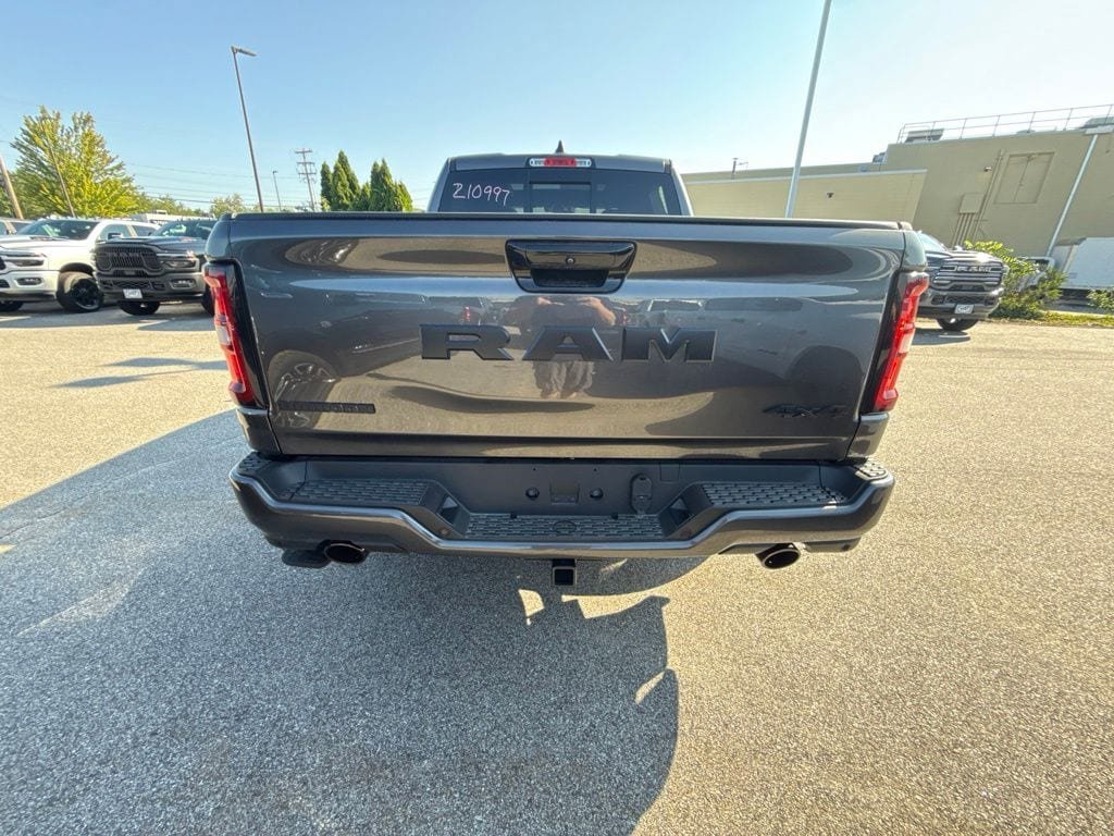 New 2026 RAM 1500 Big Horn AWD/4WD image 4