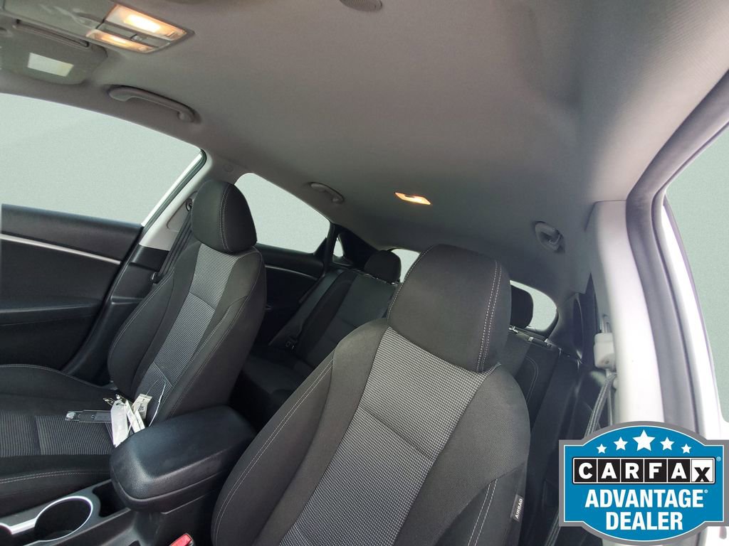 Used 2017 Hyundai Elantra GT image 21