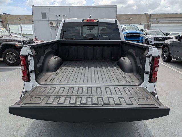 Used 2025 RAM 1500 Tradesman w/ Night Edition AWD/4WD image 12