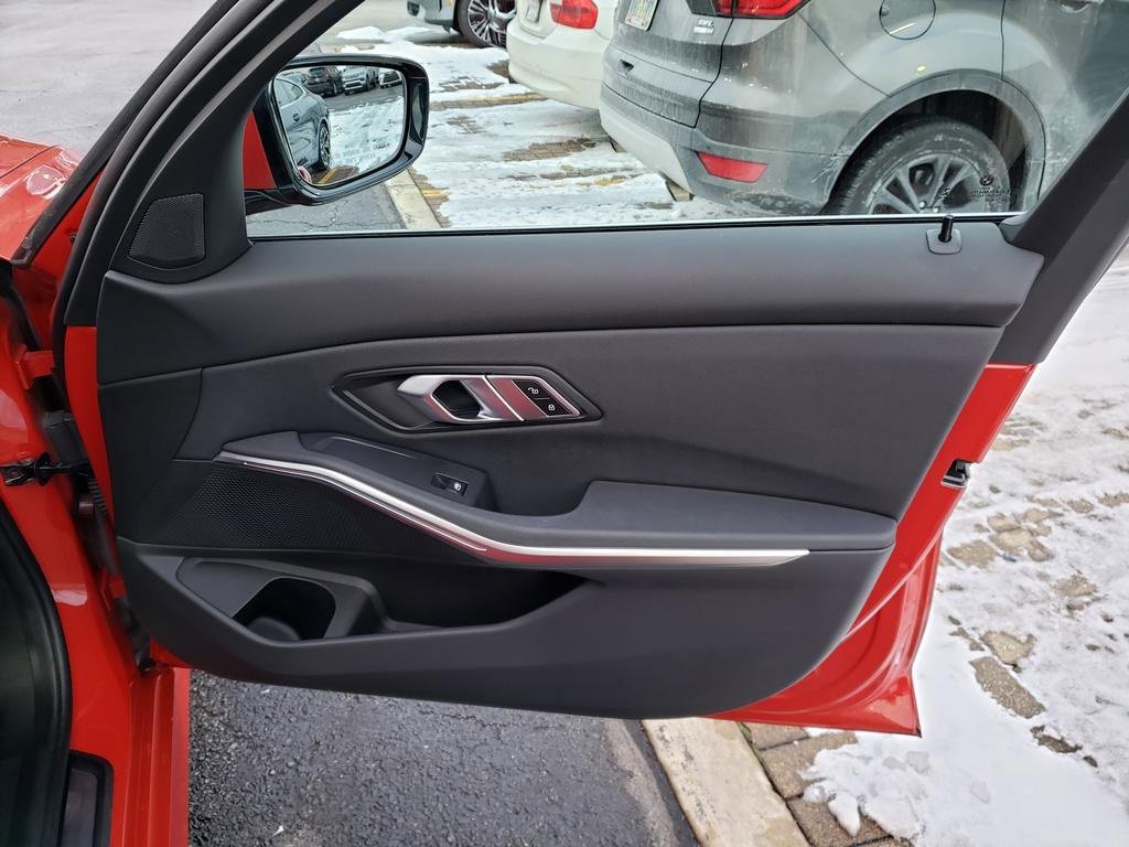 Used 2021 BMW 330i xDrive Sedan w/ Premium Package image 18