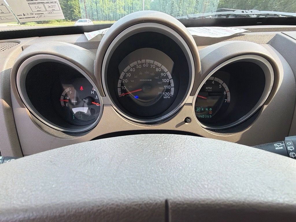 Used 2010 Dodge Nitro Shock w/ Chrome Accents Group AWD/4WD image 14