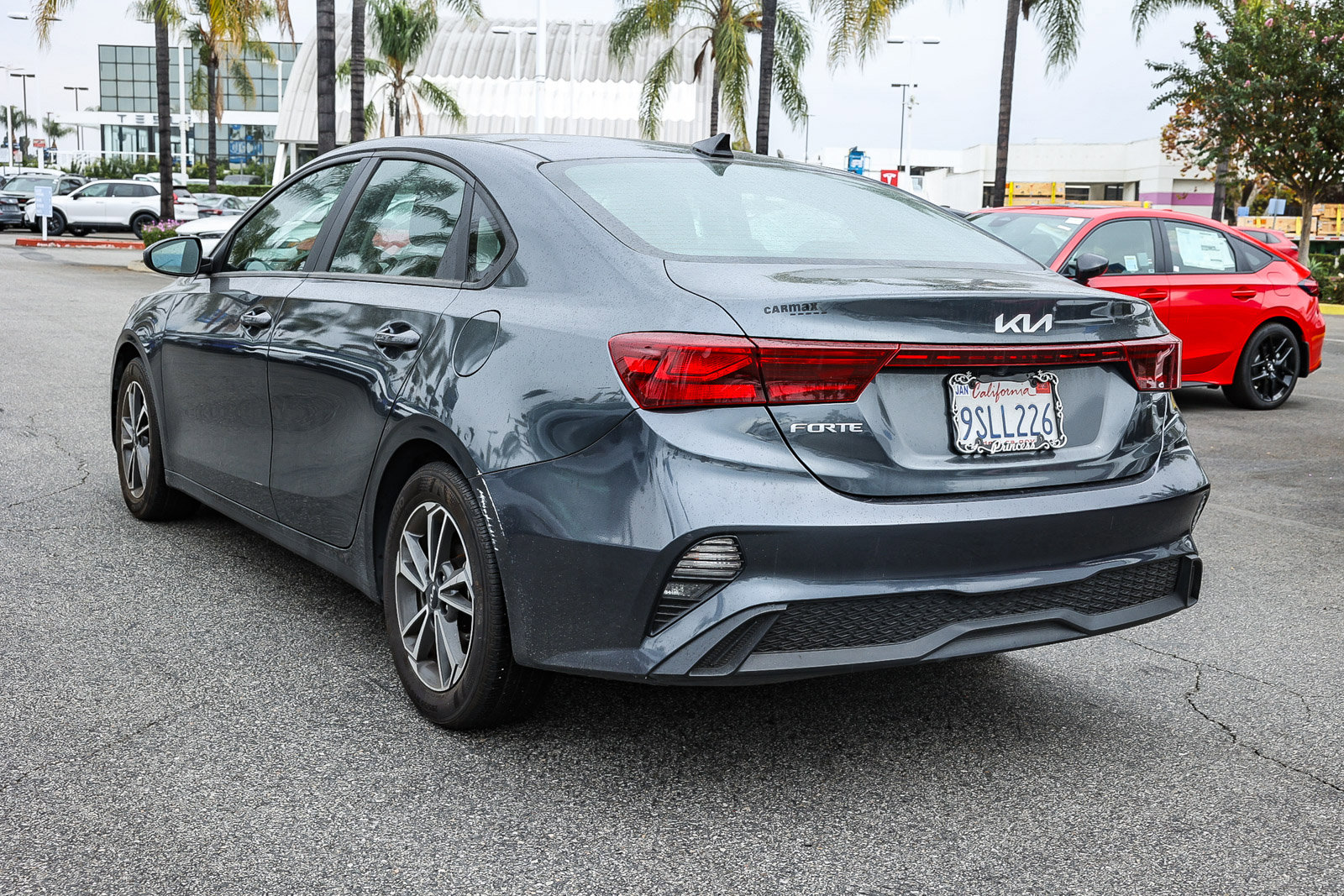 Used 2022 Kia Forte LXS image 4