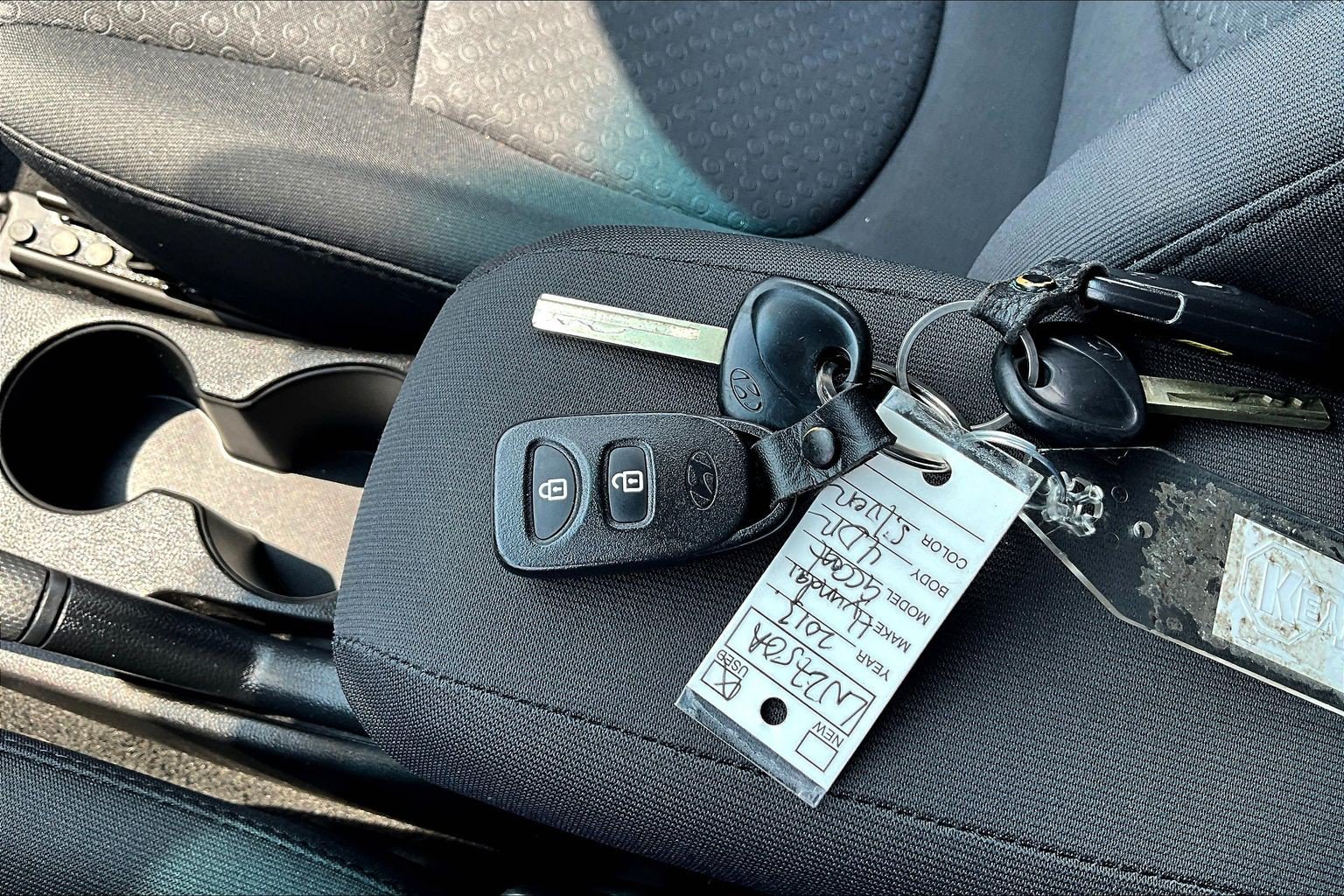Used 2013 Hyundai Accent SE FWD image 10