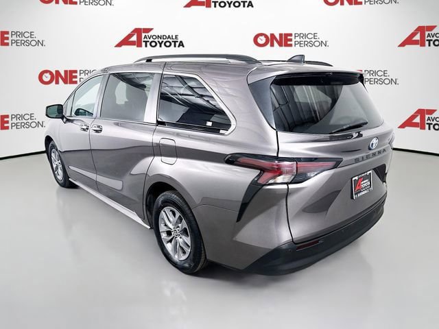 Certified 2024 Toyota Sienna XLE FWD image 5