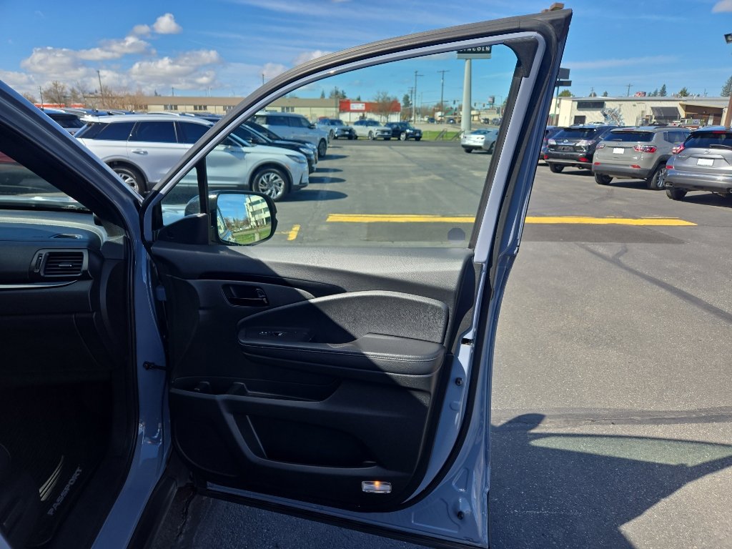 Used 2022 Honda Passport Elite image 18