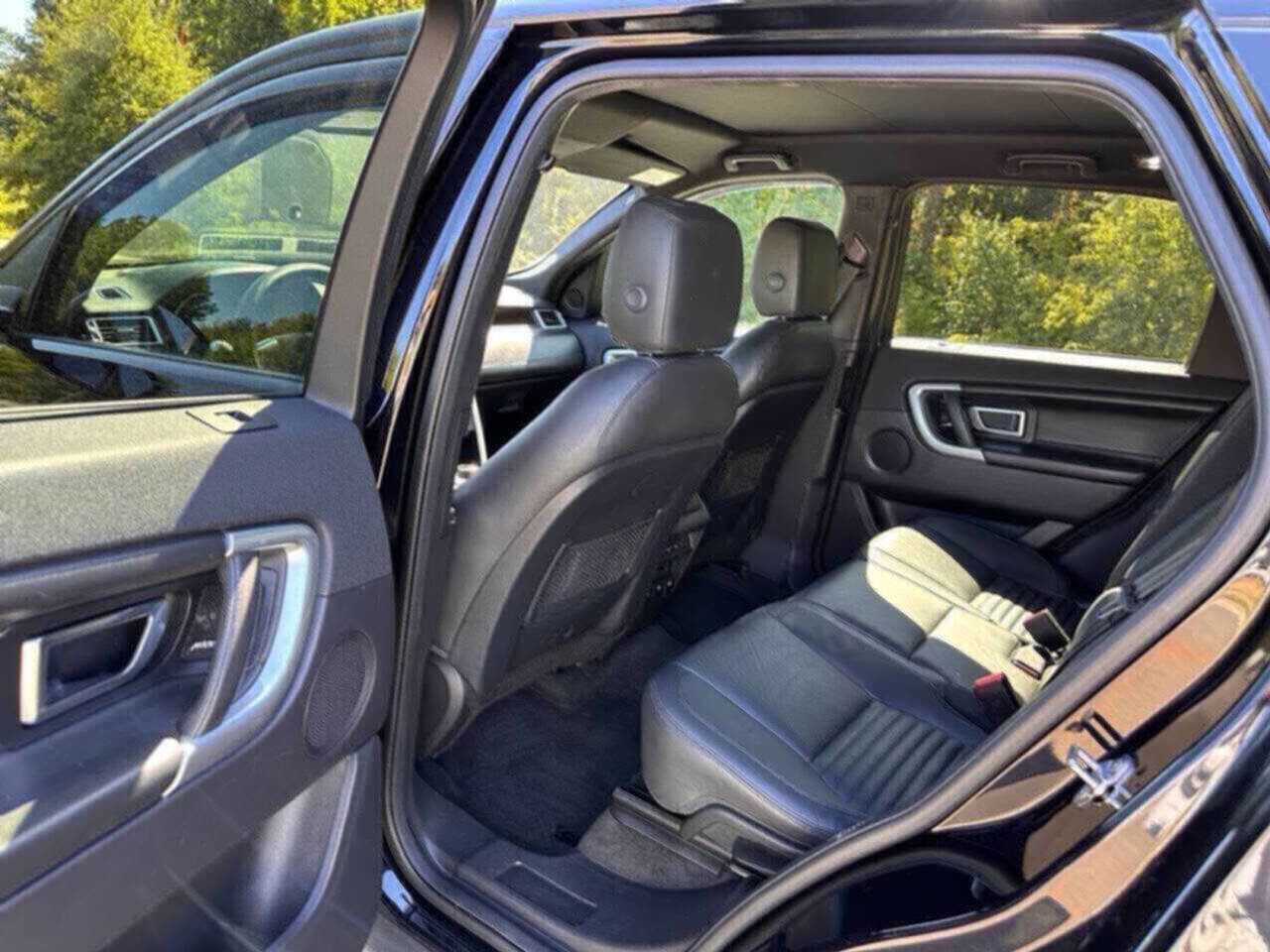 Used 2017 Land Rover Discovery Sport HSE Luxury AWD/4WD image 10