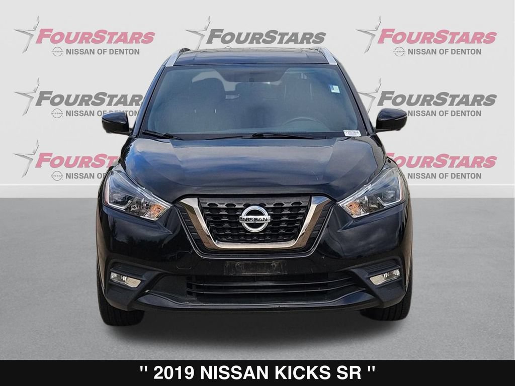 Used 2019 Nissan Kicks SR w/ SR Premium Package FWD image 10