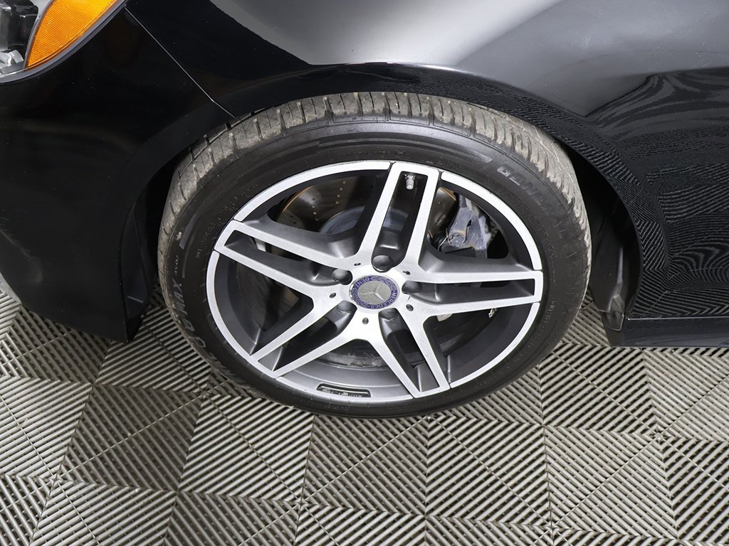 Used 2015 Mercedes-Benz E 400 4MATIC Sedan w/ Lighting Package image 19