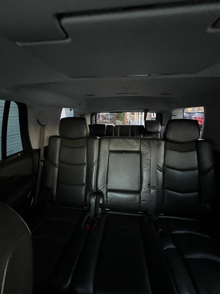 Used 2017 Cadillac Escalade Luxury image 23