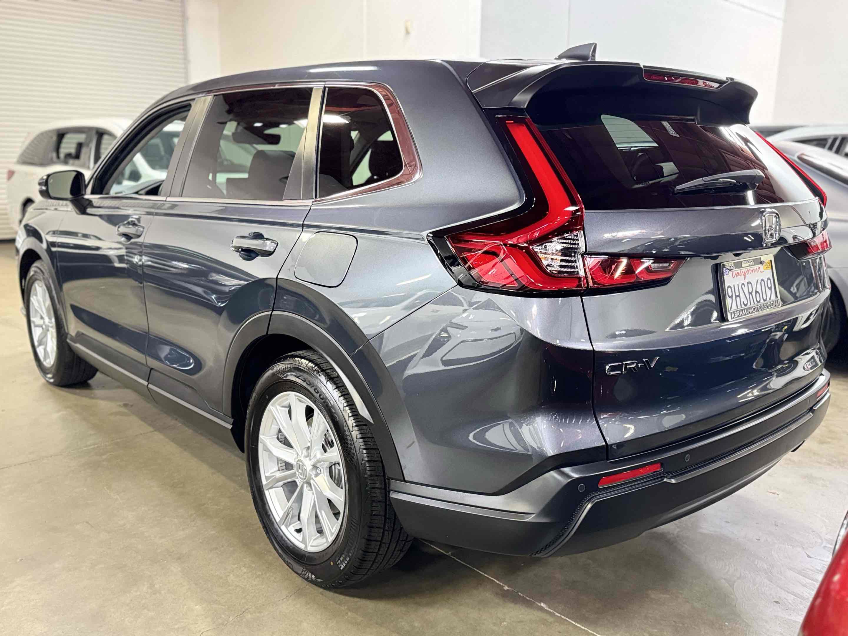 Used 2024 Honda CR-V EX-L image 4