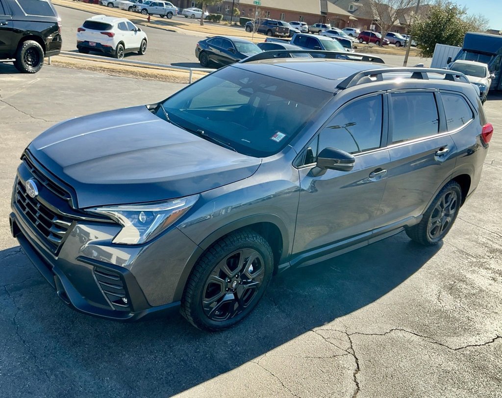 Used 2023 Subaru Ascent Onyx Edition image 5