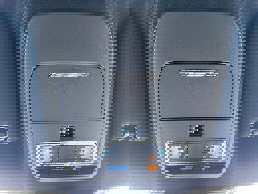 New 2026 Ford F250 Platinum w/ FX4 Off-Road Package AWD/4WD image 39