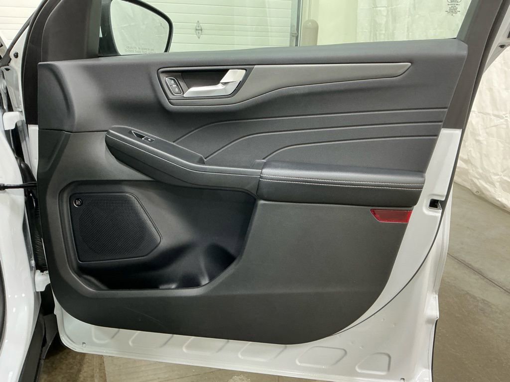 Used 2023 Ford Escape Active w/ Tech Pack #2 image 34