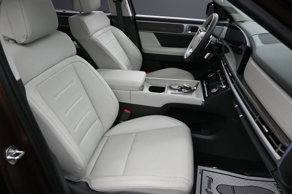 Used 2025 Hyundai Santa Fe Calligraphy FWD image 37