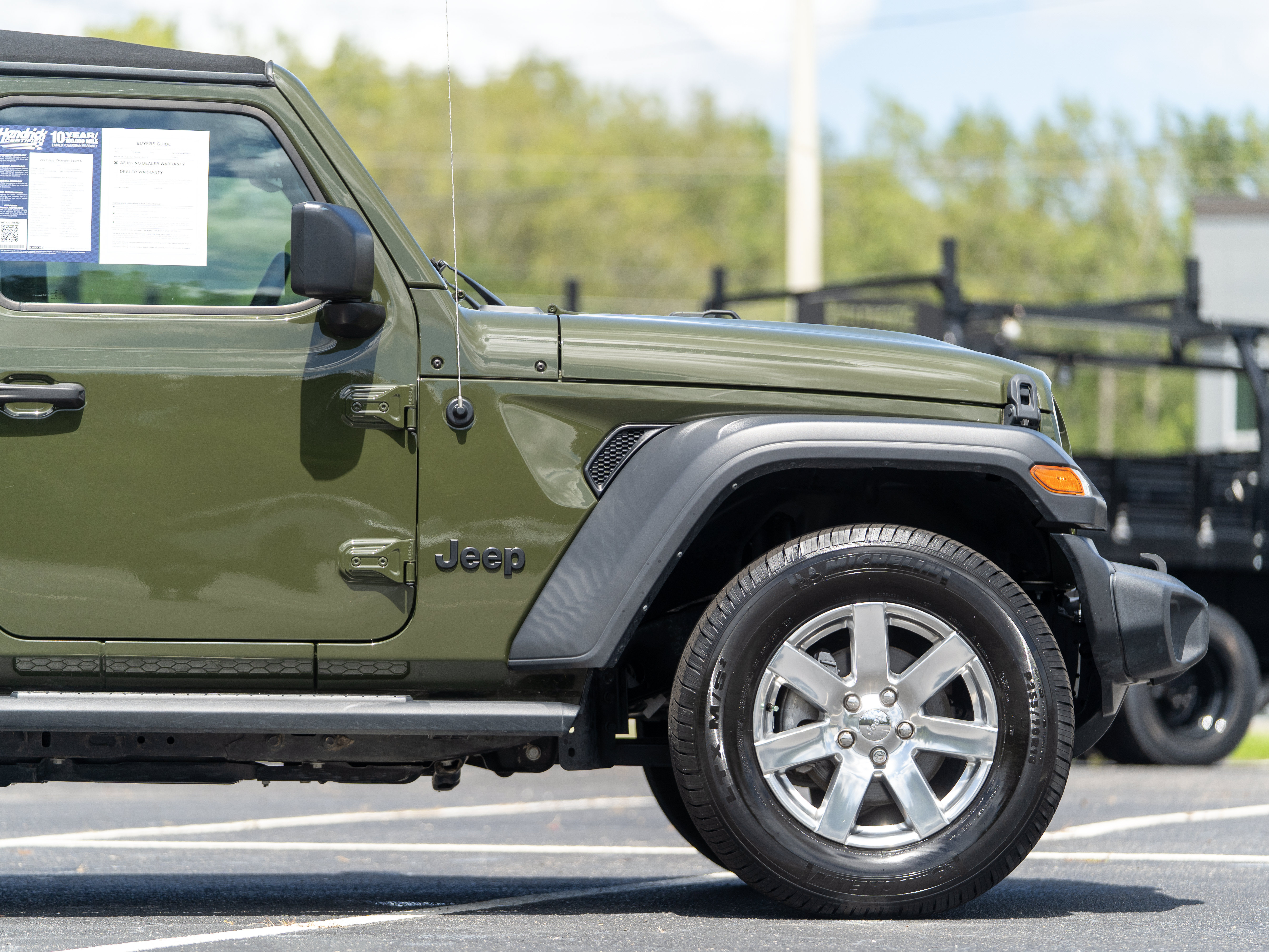 Used 2023 Jeep Wrangler Sport AWD/4WD image 7