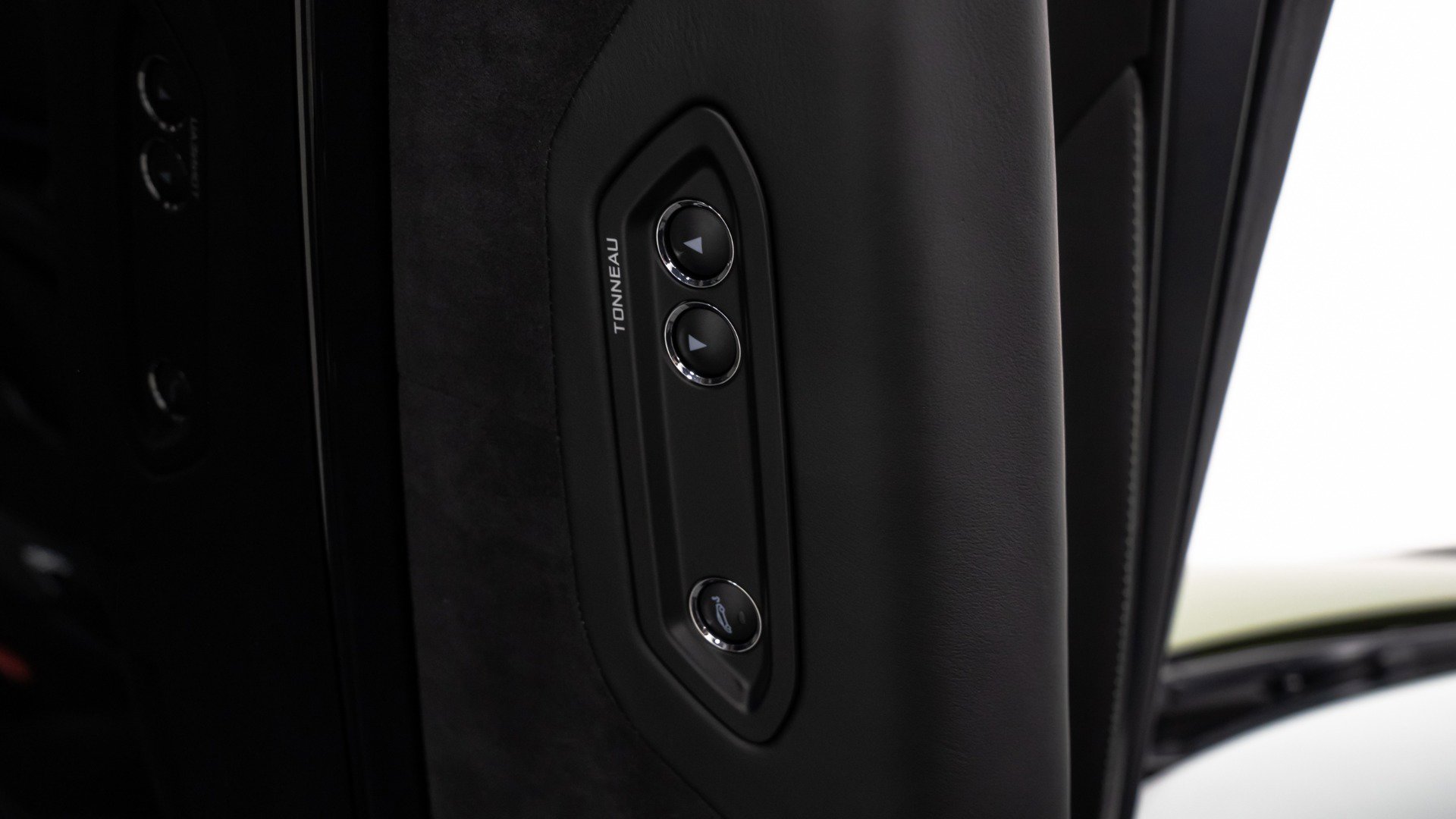 Used 2026 McLaren 750S image 42