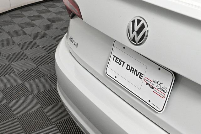 Used 2021 Volkswagen Jetta SE image 33
