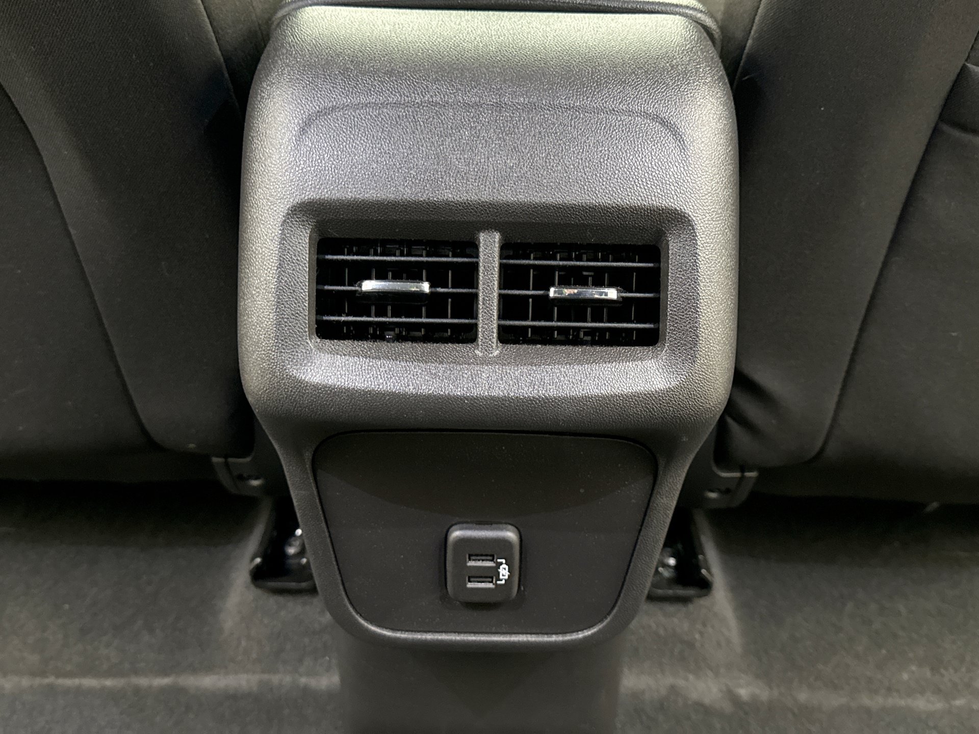 Used 2024 Chevrolet Equinox LT FWD image 16
