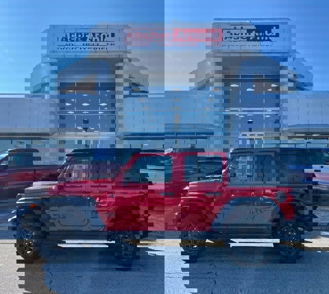 Certified 2025 Jeep Wrangler Sport S image 3