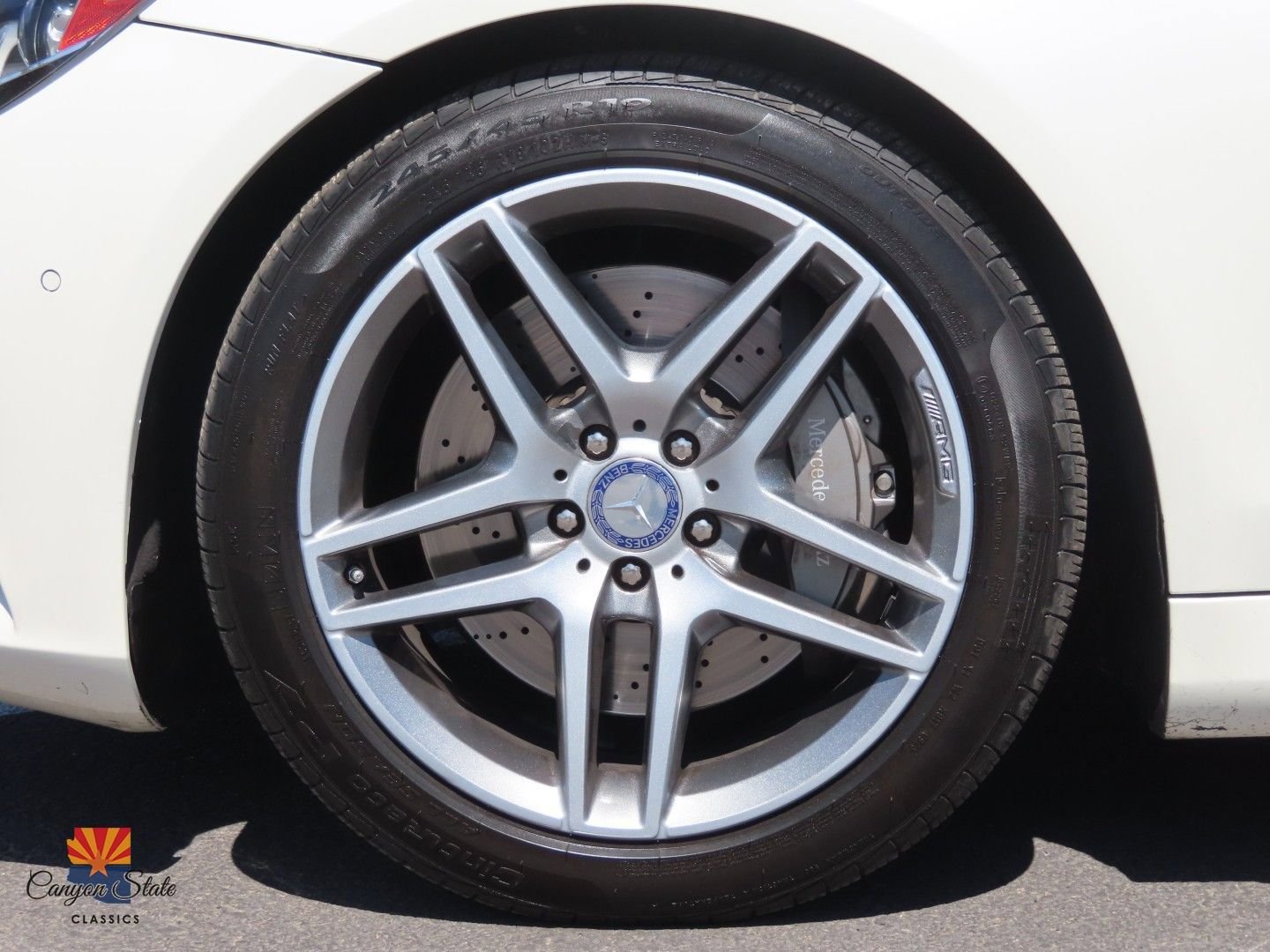 Used 2014 Mercedes-Benz S 550 Sedan w/ Sport Package w/ Sport Package image 20