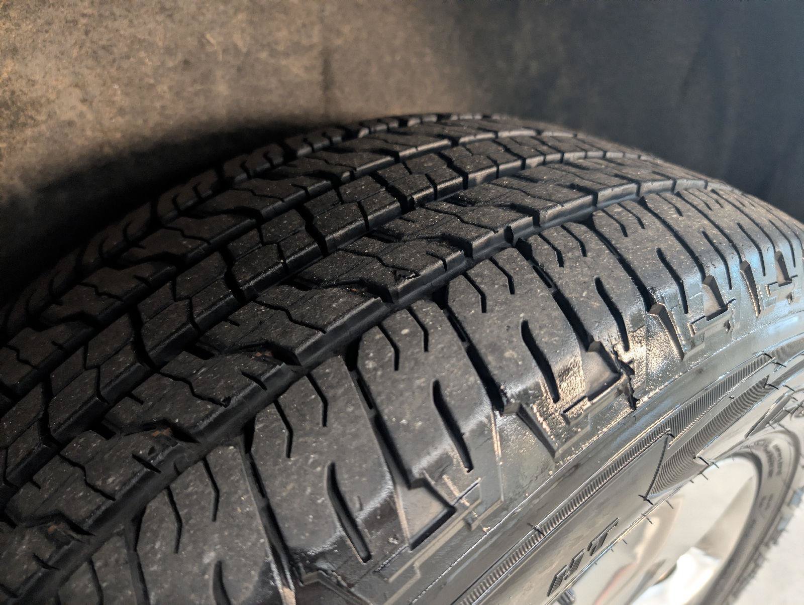 Used 2011 Jeep Grand Cherokee Overland AWD/4WD image 56