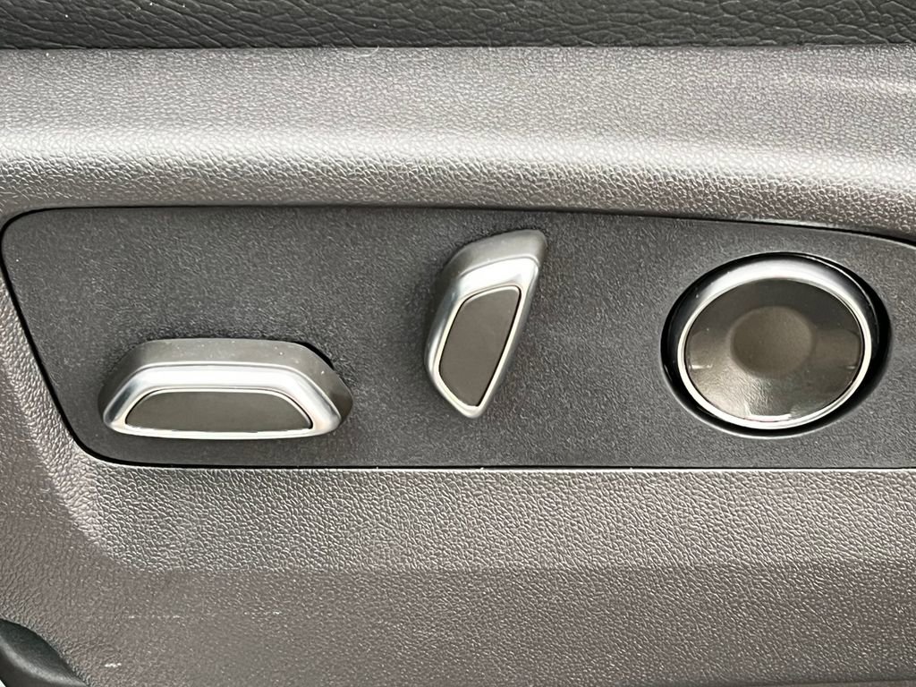 New 2026 GMC Sierra 1500 Denali w/ Denali Reserve Package image 16