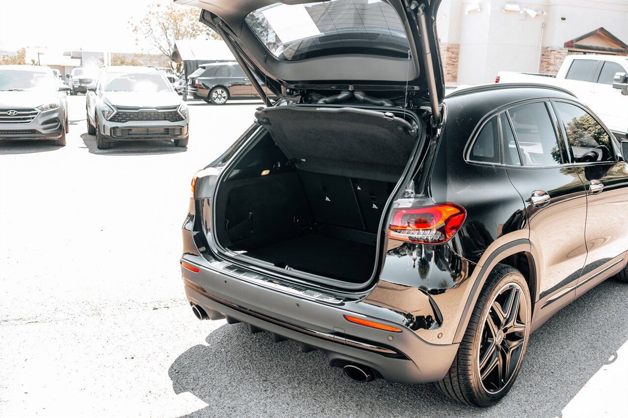 Used 2023 Mercedes-Benz GLA 35 AMG 4MATIC image 42