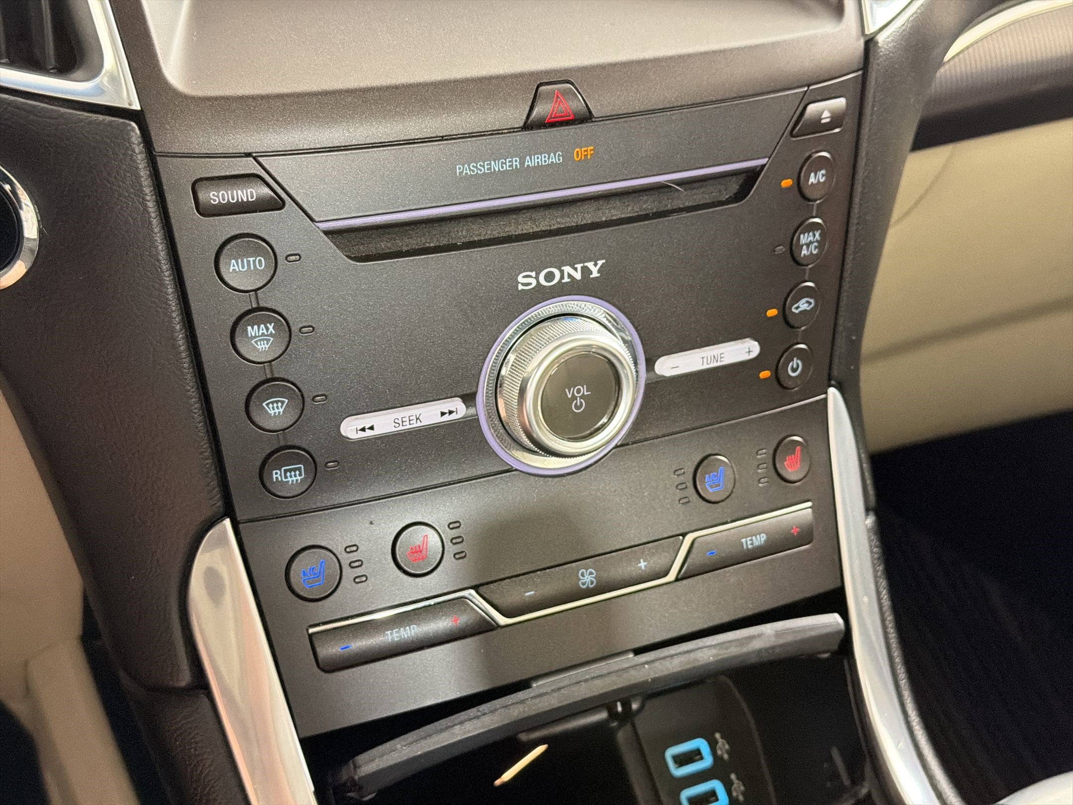 Used 2017 Ford Edge Titanium w/ Equipment Group 301A image 19