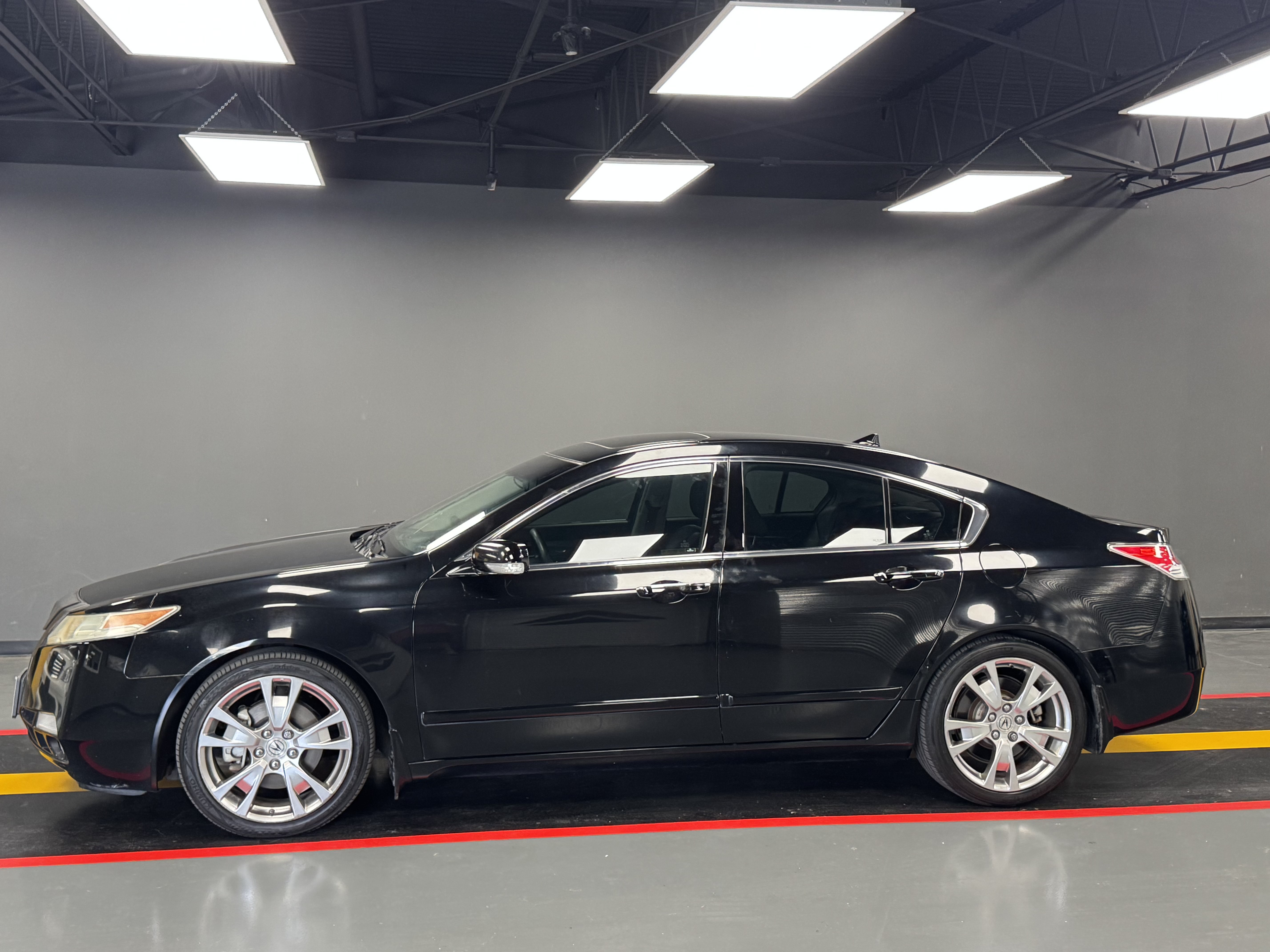Used 2009 Acura TL SH-AWD image 3