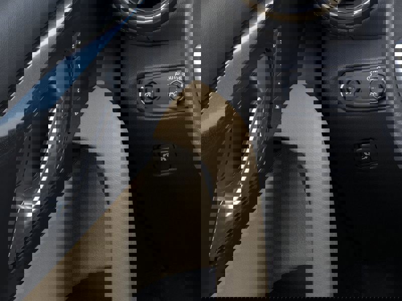 New 2025 Chevrolet Blazer Premier w/ Driver Confidence II Package FWD image 22