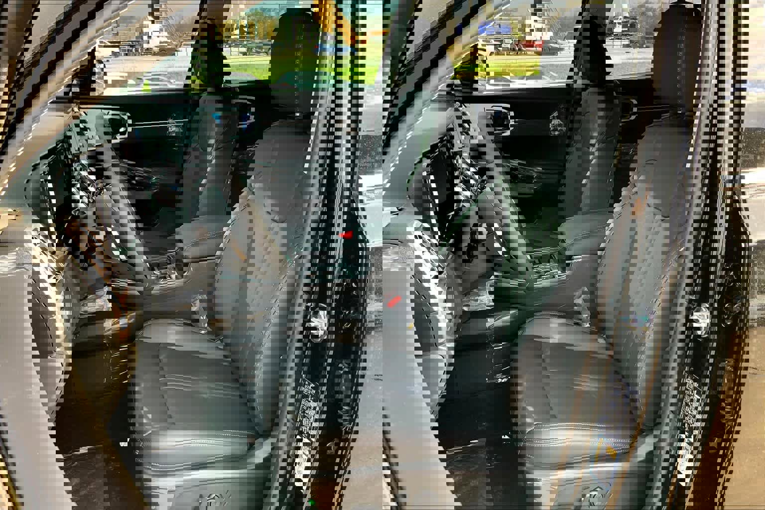 Used 2024 Kia Sorento EX image 9