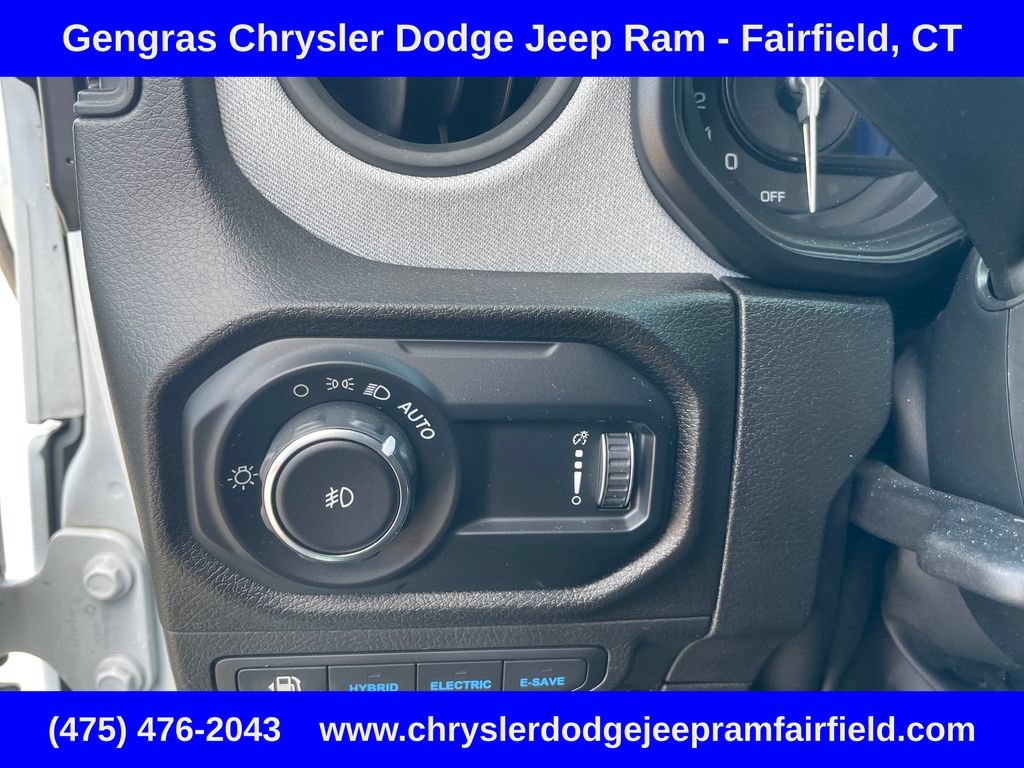 Certified 2024 Jeep Wrangler Unlimited w/ Convenience Group AWD/4WD image 46
