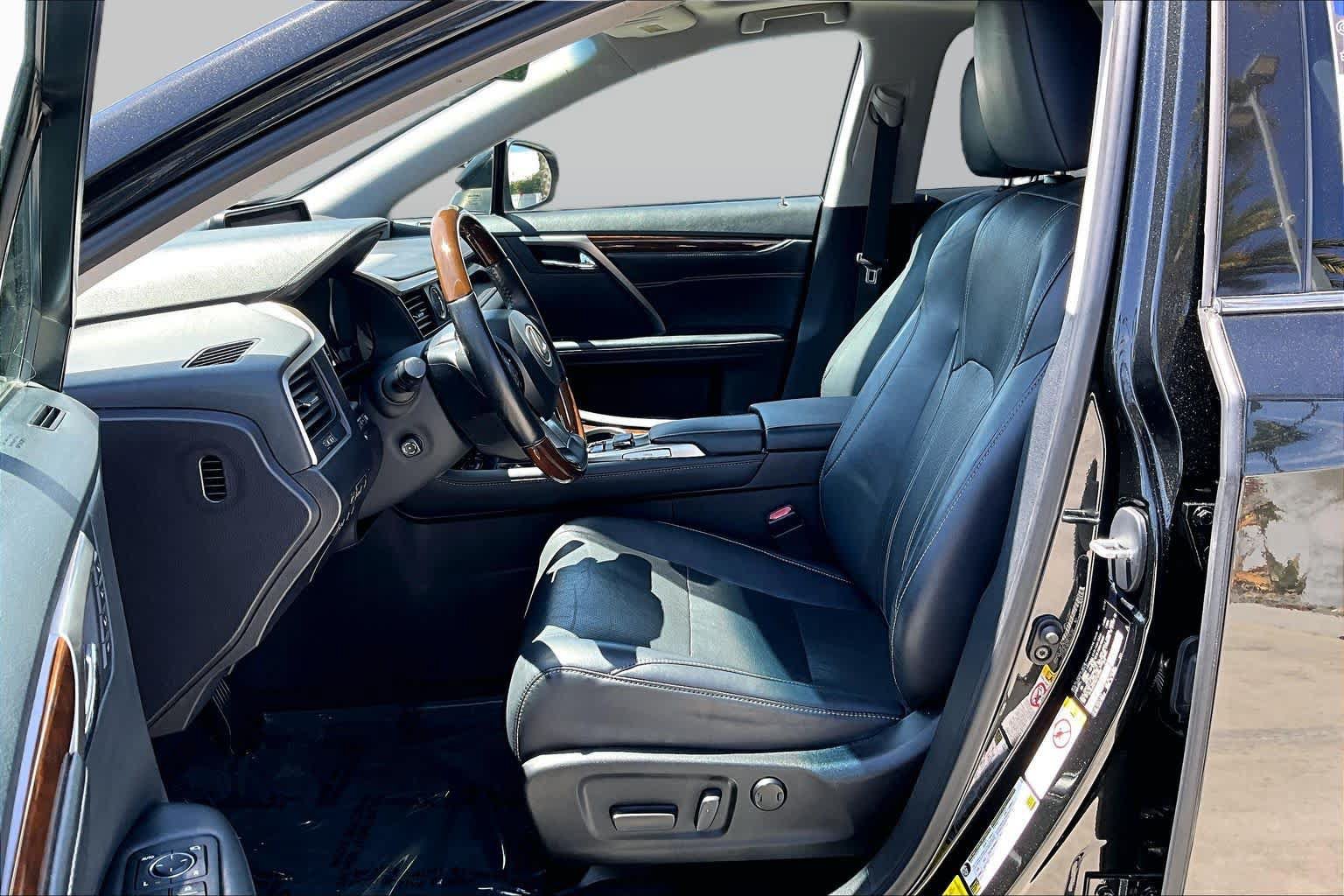 Used 2019 Lexus RX 350 AWD w/ Navigation Package image 7