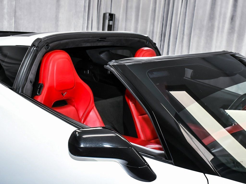 Used 2015 Chevrolet Corvette Z06 w/ 3LZ Preferred Equipment Group image 76