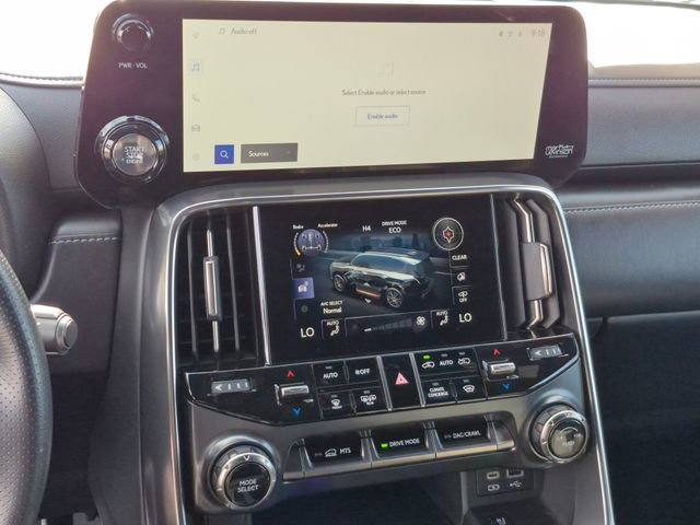 Used 2023 Lexus LX 600 F Sport w/ Accessory Package (Z1) image 16