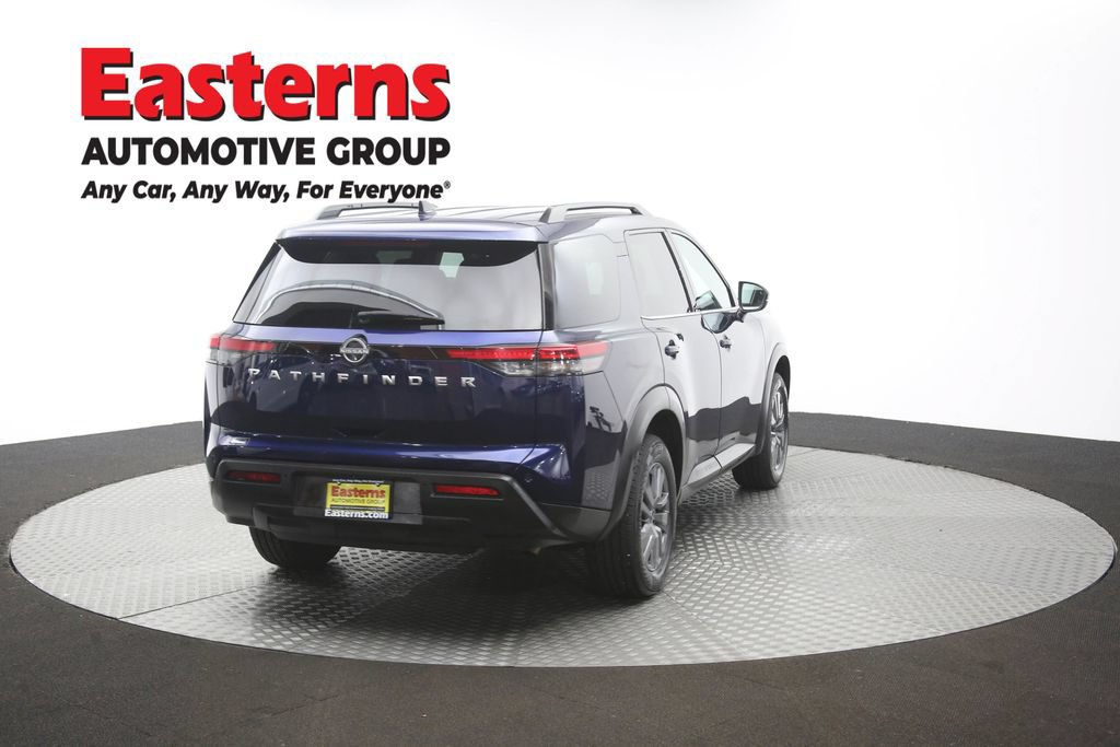 Used 2025 Nissan Pathfinder SV FWD image 40