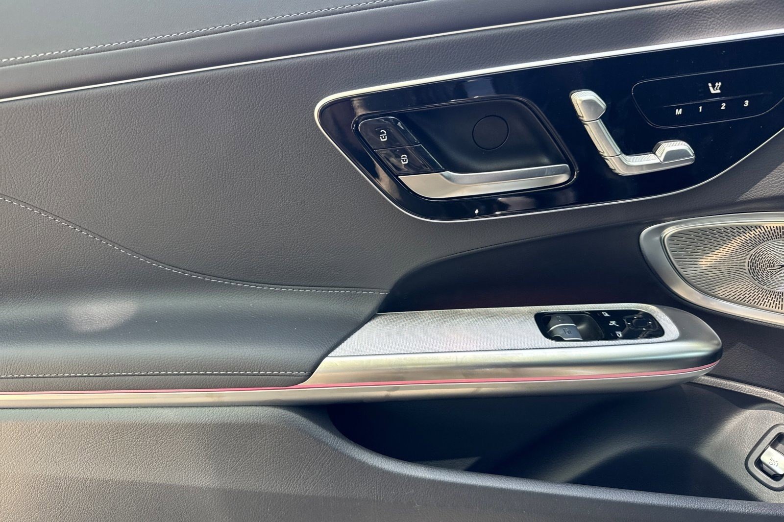 New 2026 Mercedes-Benz CLE 450 4MATIC Coupe image 13