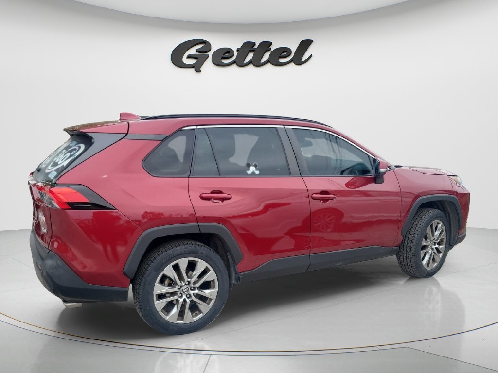 Used 2023 Toyota RAV4 XLE Premium FWD image 7