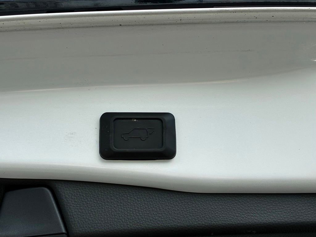 Used 2020 Toyota RAV4 XSE w/ All Weather Liner Package AWD/4WD image 35