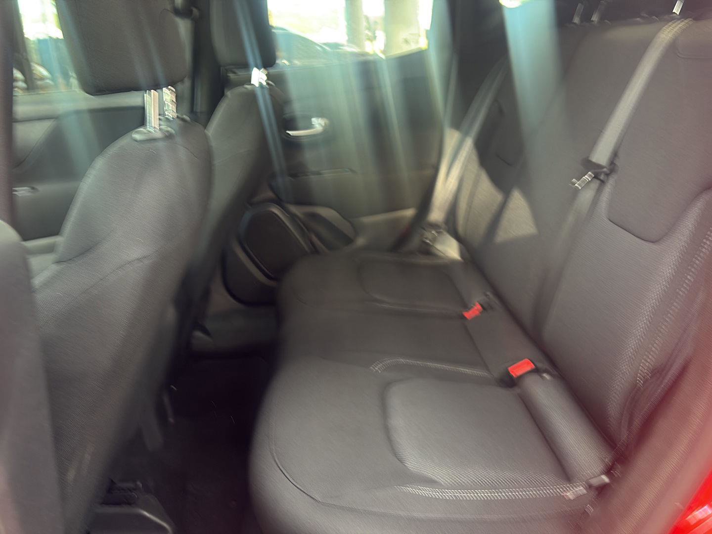 Used 2021 Jeep Renegade Sport FWD image 16