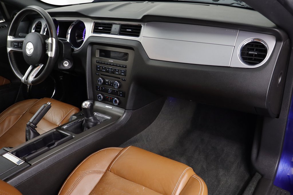 Used 2013 Ford Mustang GT Premium w/ Comfort Pkg image 18