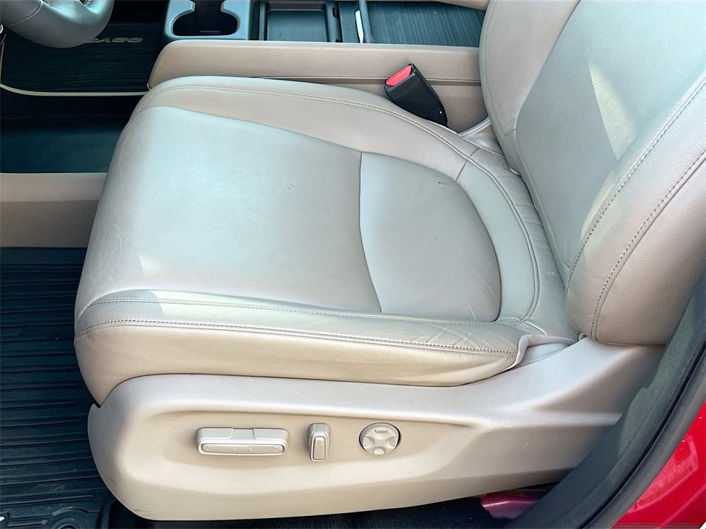 Used 2023 Honda Odyssey EX-L image 18