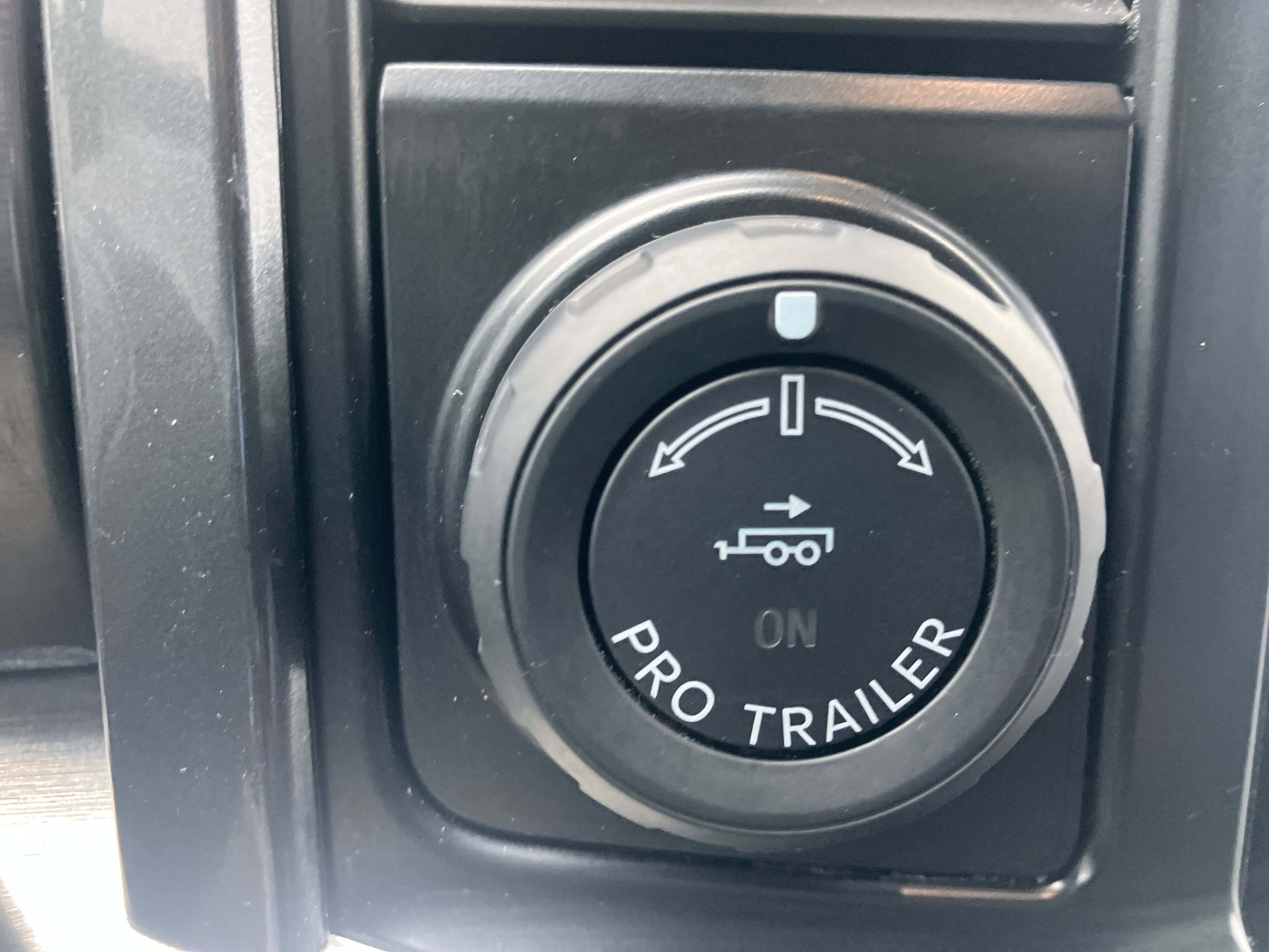 Used 2023 Ford F150 Lariat w/ Equipment Group 502A High image 28